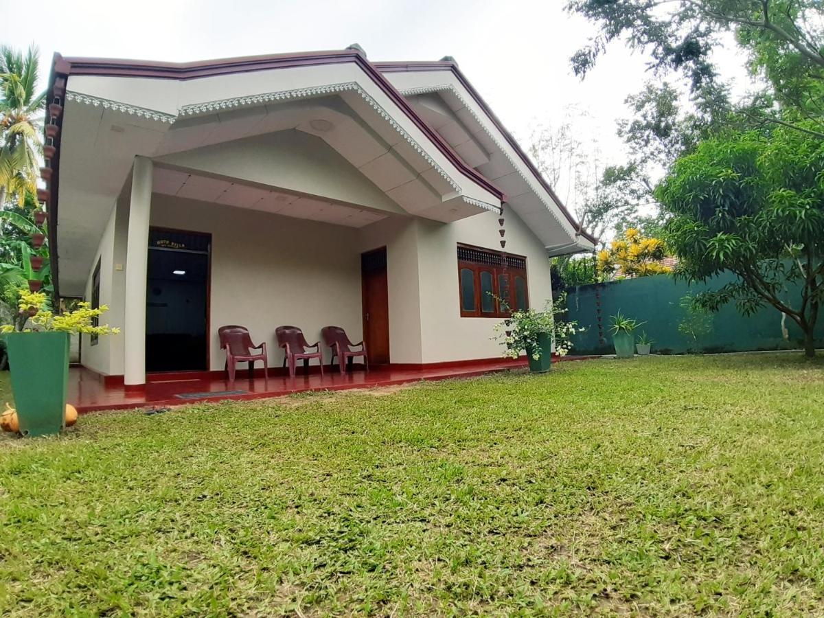 Mutu Villa Диквела Екстериор снимка